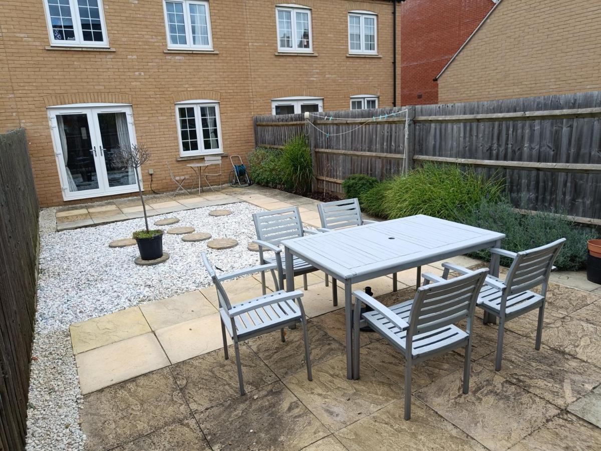 3 Bedroom Townhouse Near Bicester Village Luaran gambar